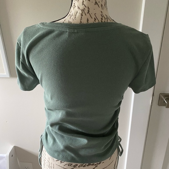 Semi Cropped Ribbed Tee - Picture 2 of 5